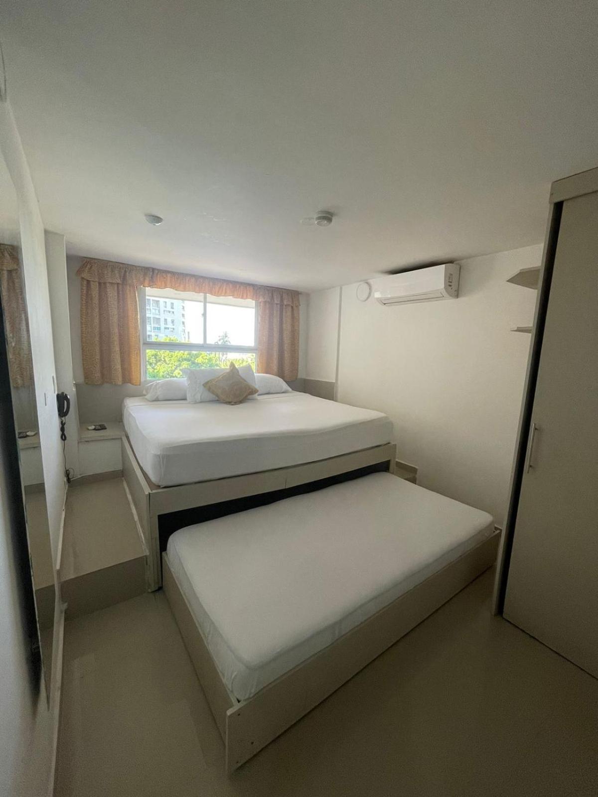 Hotel Hernandez Ctg Cartagena Exterior photo